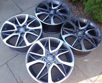 5x114,3 17" original Toyota alu kola