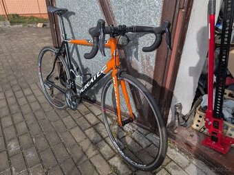 Silniční kolo Duratec Cool R14. Shimano Ultegra Di2