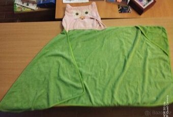 Osuška s kapuckou, rozměr 140cmx60cm - 1