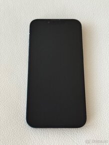 iPhone 14 128 GB černý