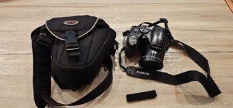 Foťák Fujifilm FinePix S2500HD
