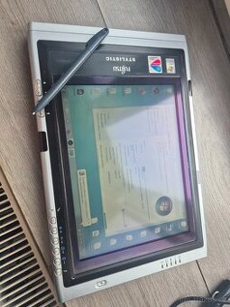 Tabletový počítač Fujitsu Stylistic ST5011 - 1
