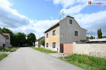 Prodej RD, dva byty, Veltrusy