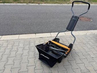Fiskars vřetenová sekačka