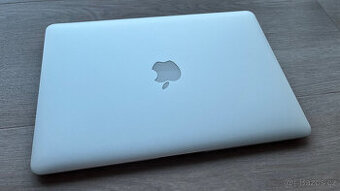 MacBook Air 13" 2017 / 1.8 GHz / 8 GB / 512 GB