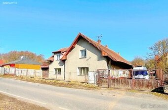 Prodám dvougenerační castecne rekonstruovany dům v obci Pr