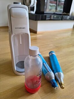 Sodastream, dvě bombičky, láhev