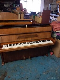 Pianino zn. Weinbach (vyrobeno u Petrof)