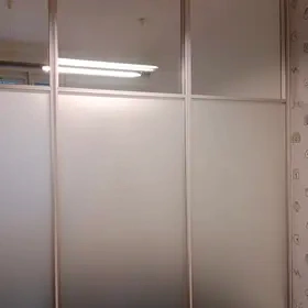 Kancelář Dveře Okno Sklo Příčka Nábytek Al profily