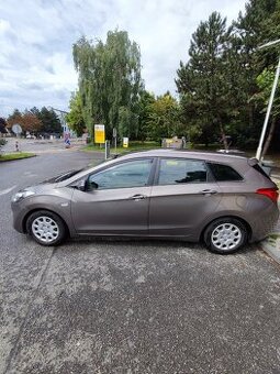 Hyundai i30 kombi, 2015, 1.6 benzín