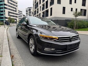 Volkswagen Passat B8 Highline DSG MATRIX