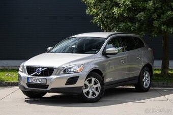 Volvo XC60 2.4D AWD /aj na splátky/