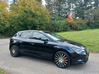 Seat Leon 1.2 TSI, Dig.klima,Výhřev,R18,Full Led,Navi,NováTK