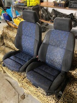 bmw e36 sporty s výhřevem tour interier