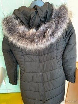 Delsi cerna bunda damska