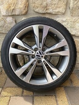 Nádherný kola na VW 235/40 R18 NOVÉ pneu