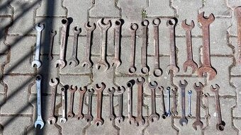 Výprodej funkčního nářadí - klíče a sekáče