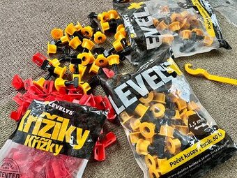 nivelační křížky sada 90 ks Level +