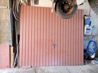 Prodám garážová zvedací vrata