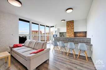 Pronájem bytu 3+kk, 81 m², Uherské Hradiště - Derflanská