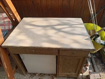 Psací stůl 100x71cm