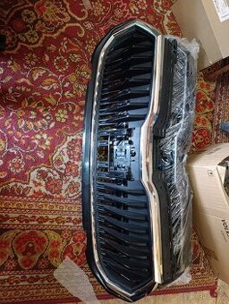 Škoda fabia 4 maska