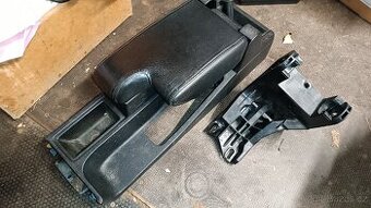 Středový tunel s loketní opěrkou z bmw e36 sedan