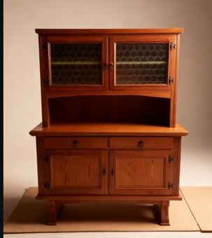 Starožitný dřevěný kredenc (Příborník) 130×50 výška 170cm