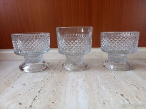 Zmrzlinové poháry - lisované sklo RETRO