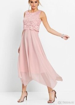 Krásné společenské šaty 42/44
