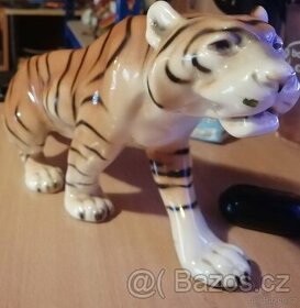 Prodávám porcelán royal dux tygr