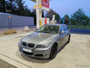 benzínový BMW Řada 3 E91 320i   aLU kola   6st. manuál  2010
