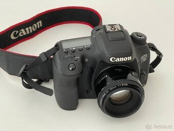 Canon EOS 7D Mark II + Canon EF 50/1.8 II + taška Manfrotto