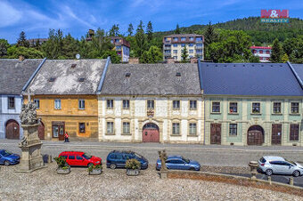 Prodej rodinného domu, 595 m², Manětín - 1