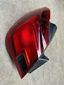 Levé zadní světlo Opel Corsa E