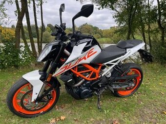 KTM 390 Duke