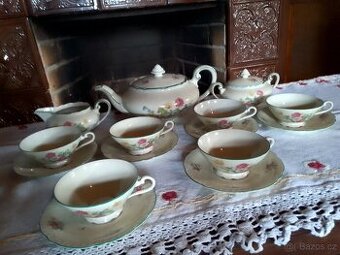 STAROŽITNÝ MALOVANÝ PORCELÁNOVÝ ČAJOVÝ SERVIS