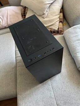 Evolveo M4 mATX