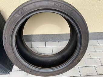 Kumho 265/40/20