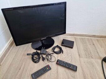 LCD Televize a Monitor s setoboxem vhodný i na pergolu zahrá