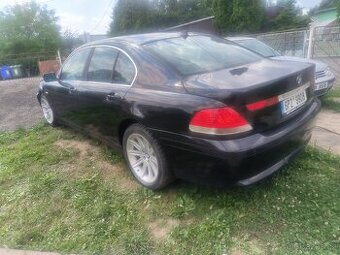 BMW E65 745i 2001