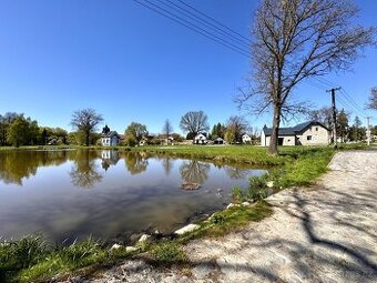 Dvougenerační RD (2 x 4+kk) užitná plocha 280 m2 , zahrada