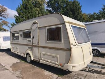 Tabbert 500, podélné postele, předstan, mover