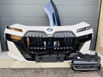 BMW G70 nárazník M-paket světla blatnik