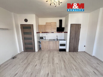 Pronájem bytu 1+kk, 28 m², Rakovník, ul. S. K. Neumanna