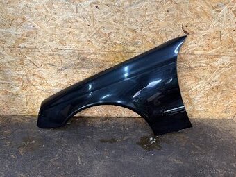 LEVÝ PŘEDNÍ BLATNÍK MERCEDES W211 C197