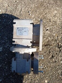 Převodovka 1:250 úhlová šnekova