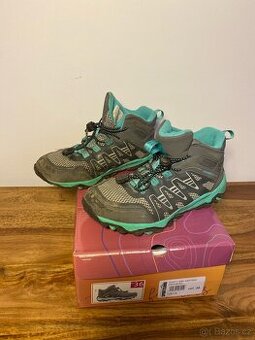 Dětské turistické boty 36