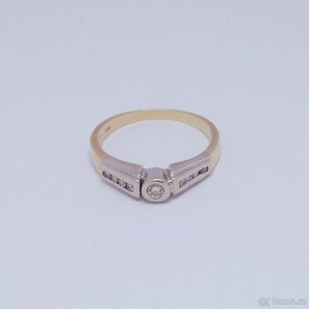Zlatý prsten s diamanty