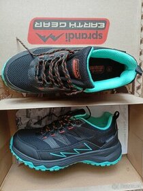 Prodám dámskou sportovní obuv